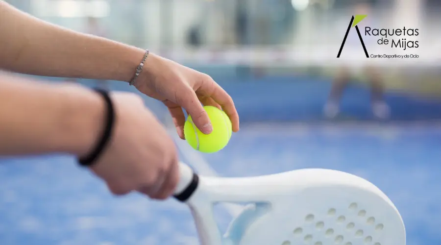 técnica-saque-padel
